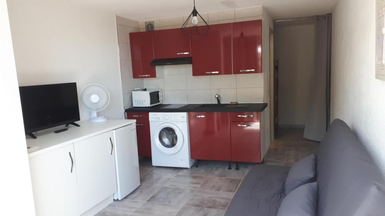 Studio Cabine Avec Jardinet A 30 M De La Plage, Au Calme. Gruissan Ngoại thất bức ảnh