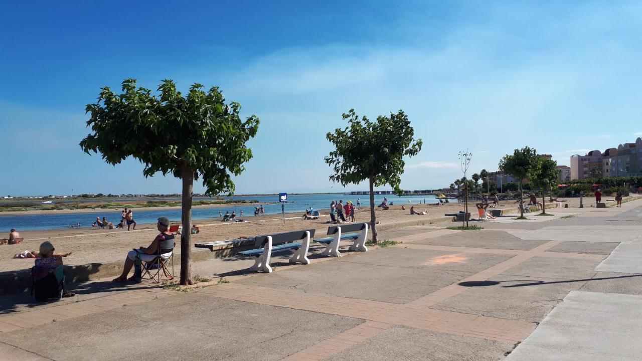 Studio Cabine Avec Jardinet A 30 M De La Plage, Au Calme. Gruissan Ngoại thất bức ảnh