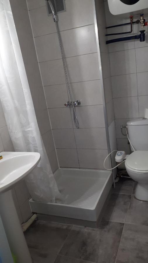 Studio Cabine Avec Jardinet A 30 M De La Plage, Au Calme. Gruissan Ngoại thất bức ảnh