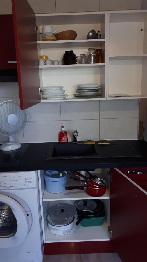 Studio Cabine Avec Jardinet A 30 M De La Plage, Au Calme. Gruissan Ngoại thất bức ảnh