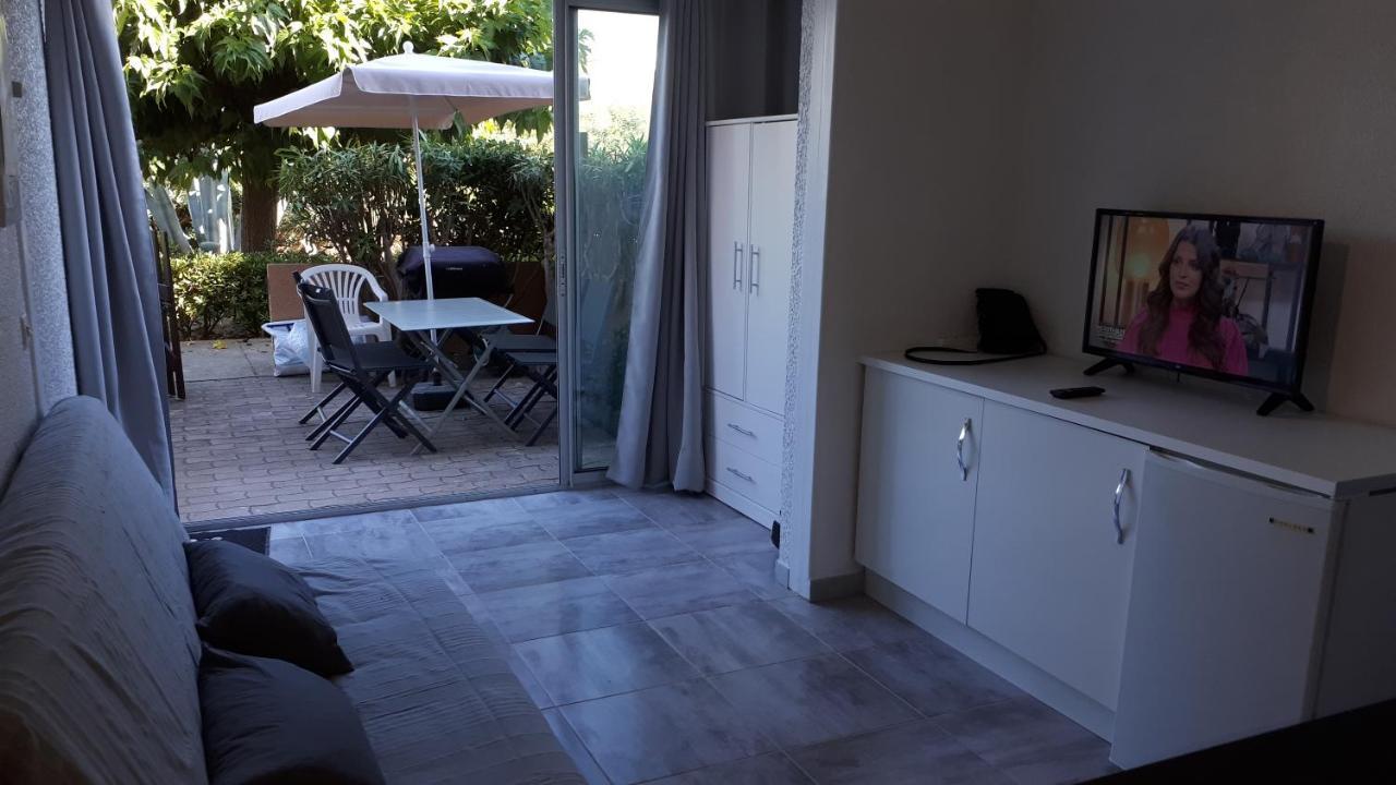 Studio Cabine Avec Jardinet A 30 M De La Plage, Au Calme. Gruissan Ngoại thất bức ảnh